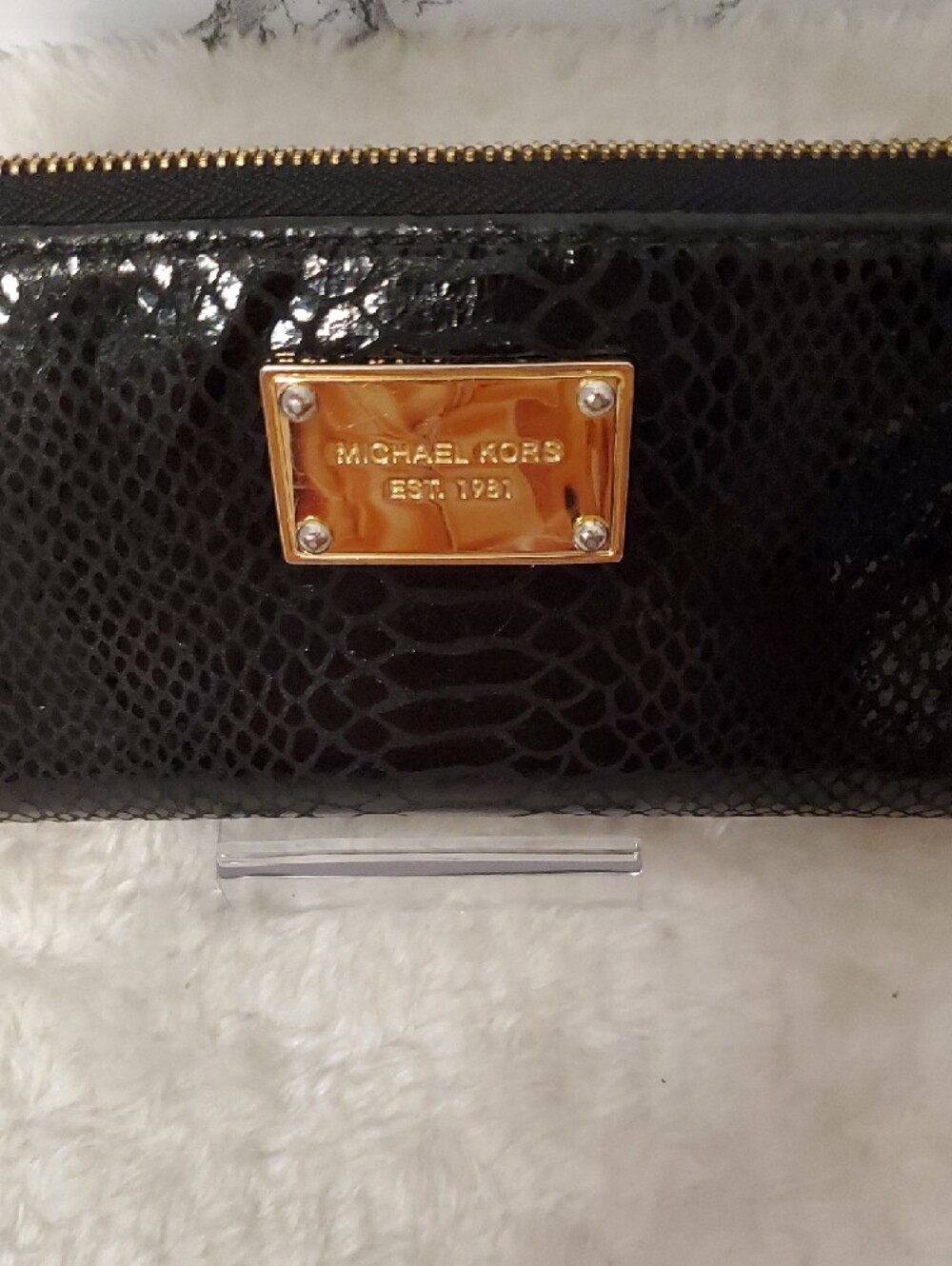 Michael Kors Black Patent Python Embossed Wallet with Gold Plaque EUC - Picture 2 of 9